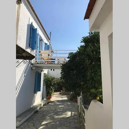 Chariklia Traditional House Σπίτι διακοπών *